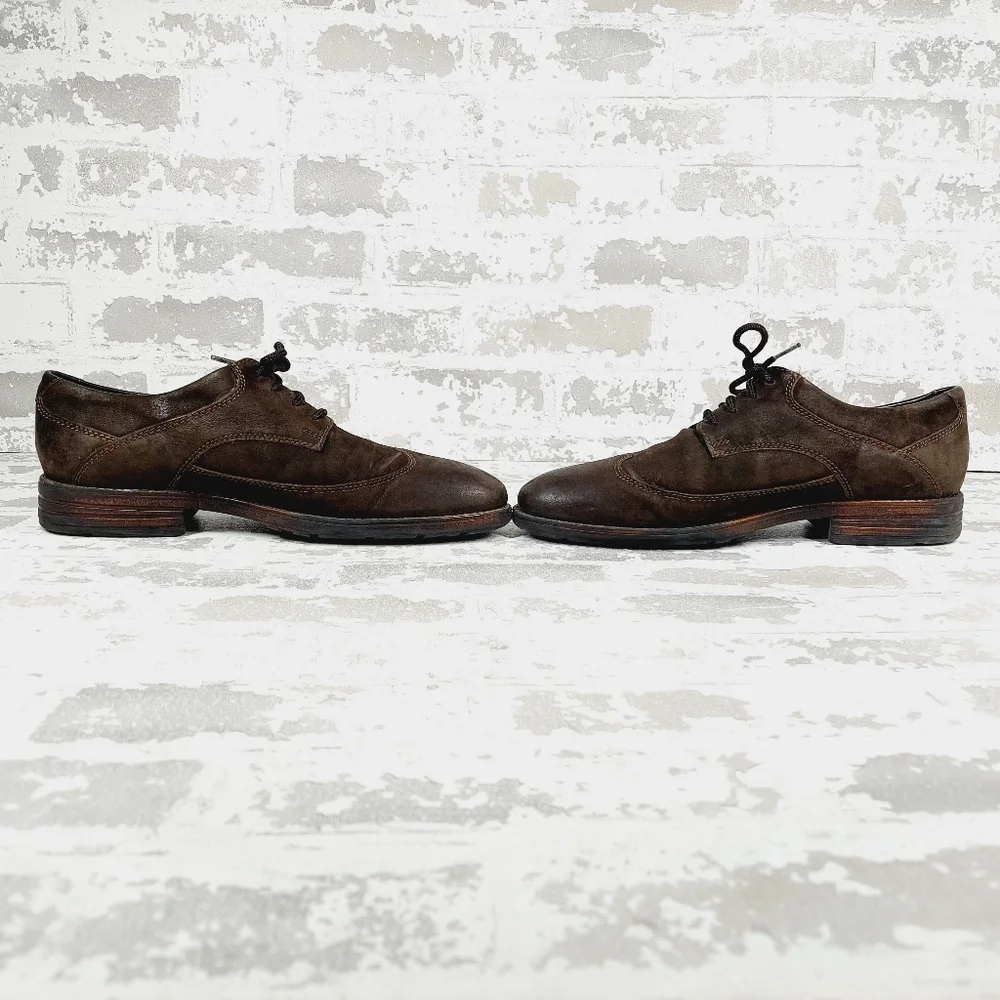 Clarks Denton Dane Brown Nubuck Wingtip Lace Up Oxfords E642